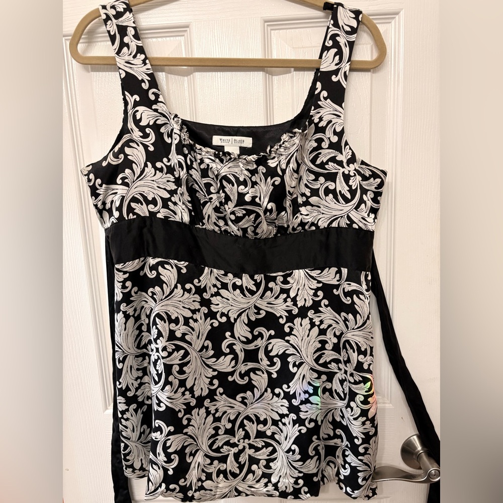 White House Black Market Black and White Floral Blouse
